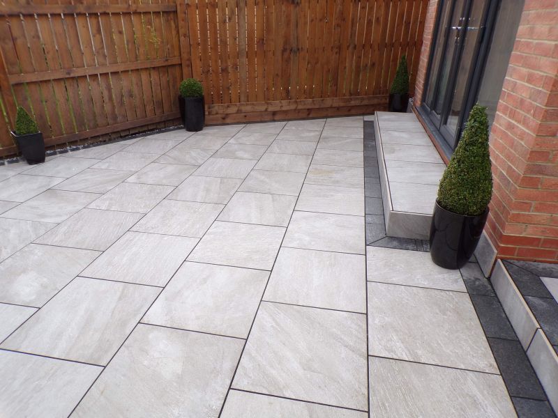 Outdoor Patio with Porcelain Tiles